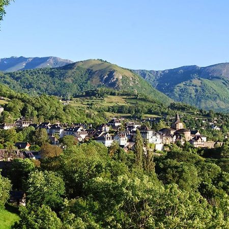 Les Rochers Saint-Savin  Exterior photo