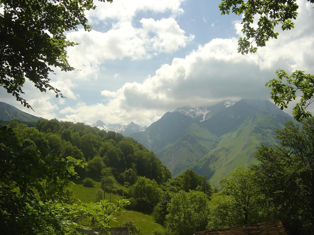 Les Rochers Saint-Savin  Exterior photo