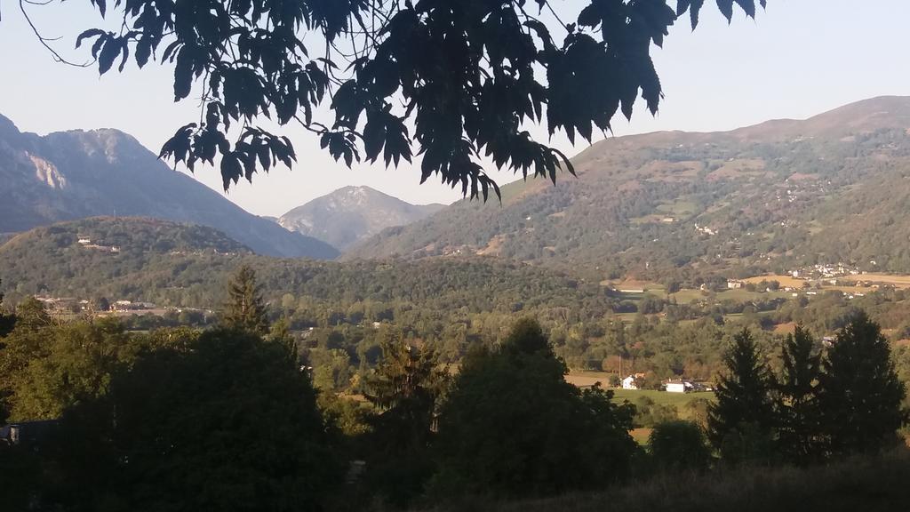 Les Rochers Saint-Savin  Exterior photo